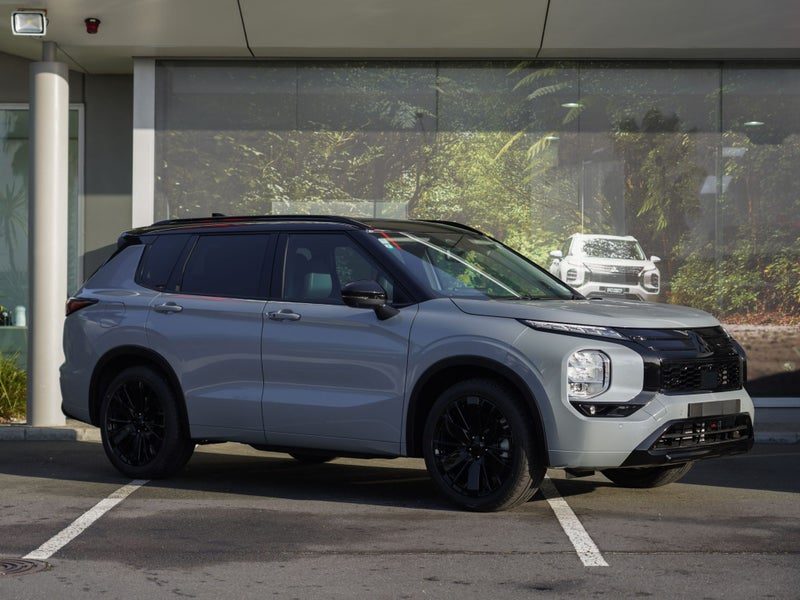 2026 Mitsubishi Outlander VRX 7 Seater