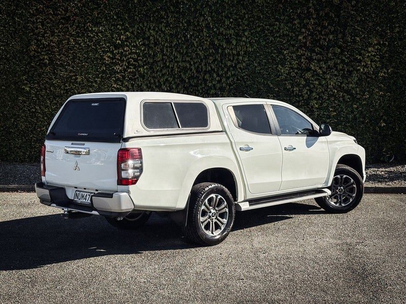2021 Mitsubishi Triton GLXR, photo 3
