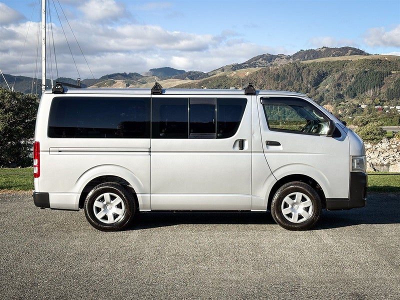 2013 Toyota Hiace Hiace 3.0L Diesel Auto, photo 2