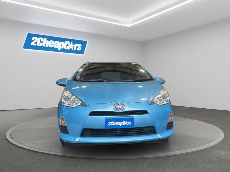 2013 Toyota Aqua S, photo 2