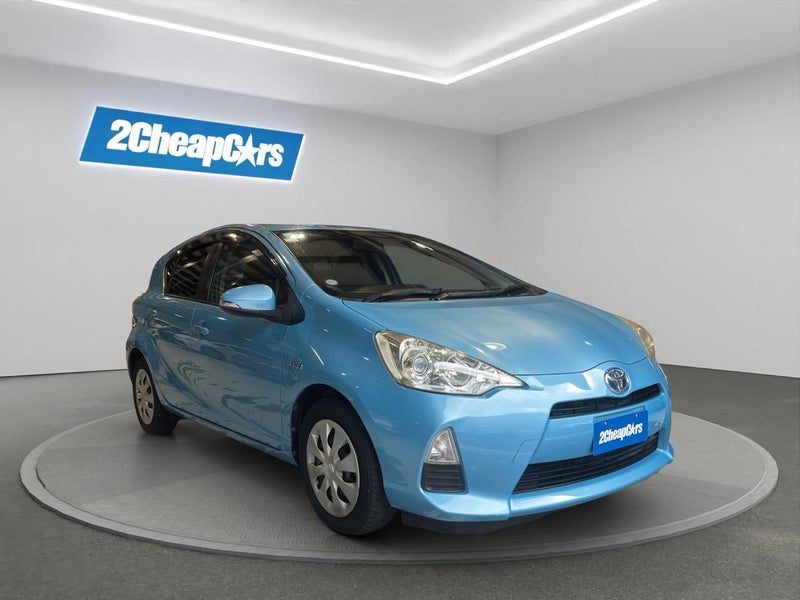 2013 Toyota Aqua S, photo 3