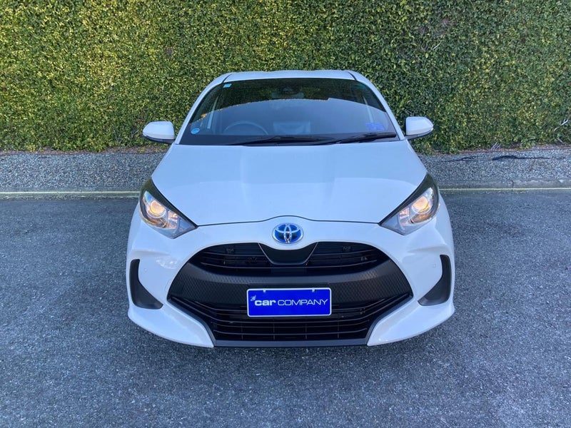 2021 Toyota Yaris X, photo 3