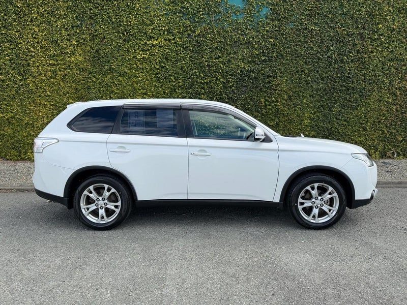 2014 Mitsubishi Outlander 2.4 G, photo 2