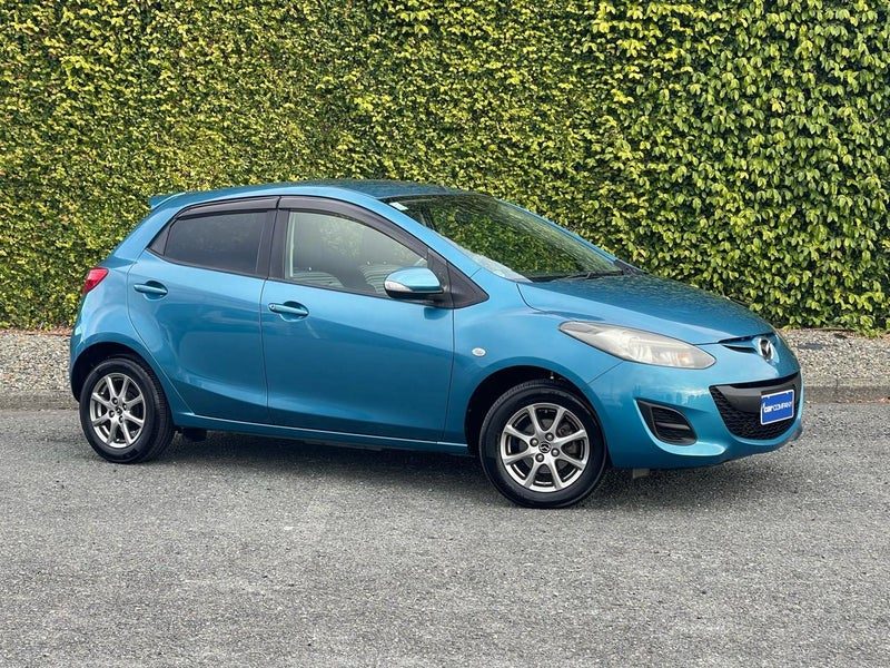 2013 Mazda Demio Skyactiv
