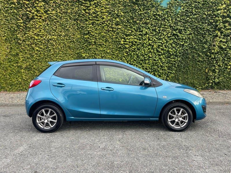 2013 Mazda Demio Skyactiv, photo 2