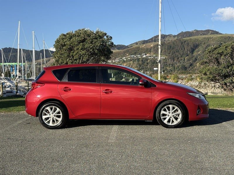 2014 Toyota Auris 180G Low km reliability, photo 2
