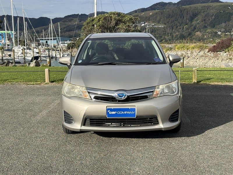 2013 Toyota Corolla Axio, photo 3