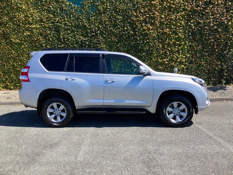 2016 Toyota Land Cruiser Prado TX-L, photo 2