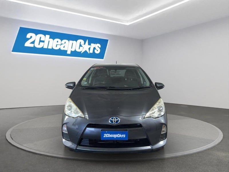 2013 Toyota Aqua S, photo 2