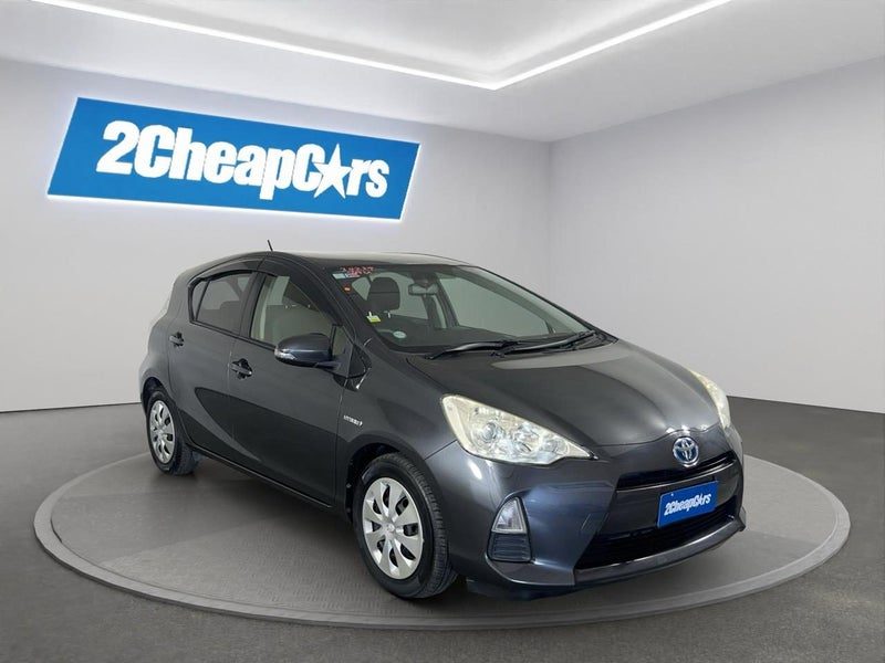 2013 Toyota Aqua S, photo 3