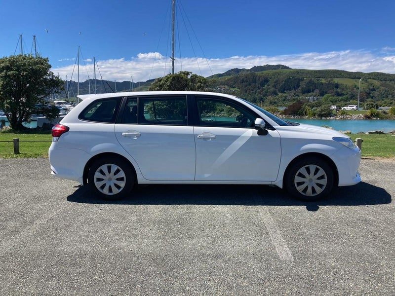 2016 Toyota Corolla GX, photo 2