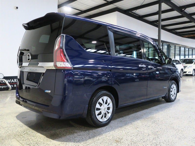 2017 Nissan Serena Hybrid, photo 2