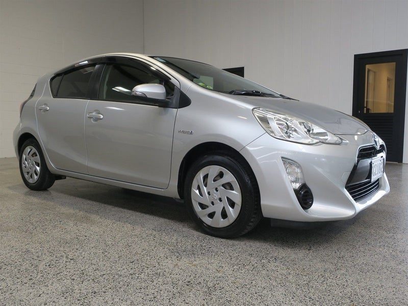 2017 Toyota Aqua S