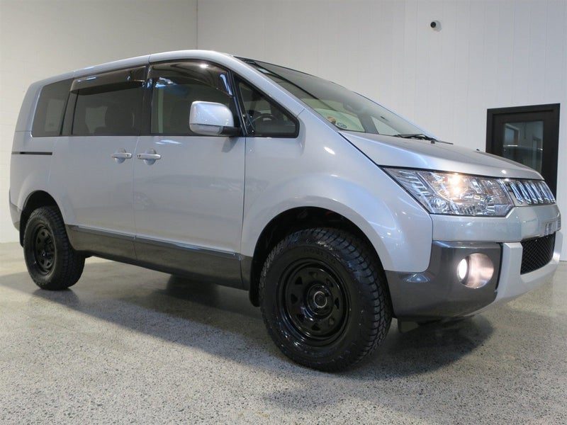 2017 Mitsubishi Delica