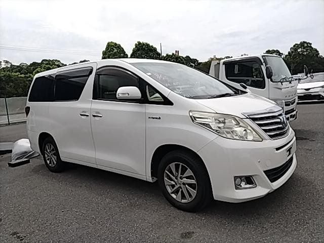 2014 Toyota Alphard Hybrid