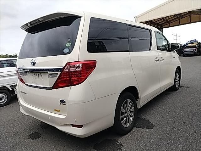 2012 Toyota Alphard Hybrid, photo 2