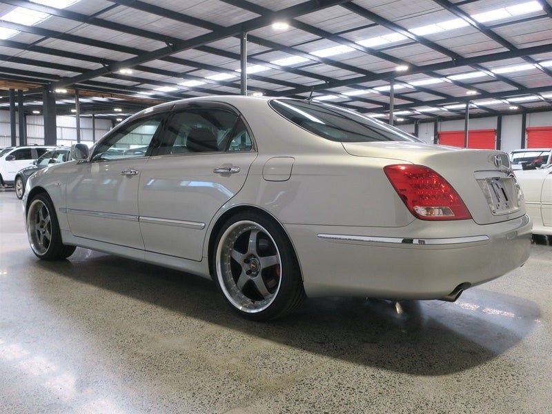 2004 Toyota Crown Majesta, photo 3