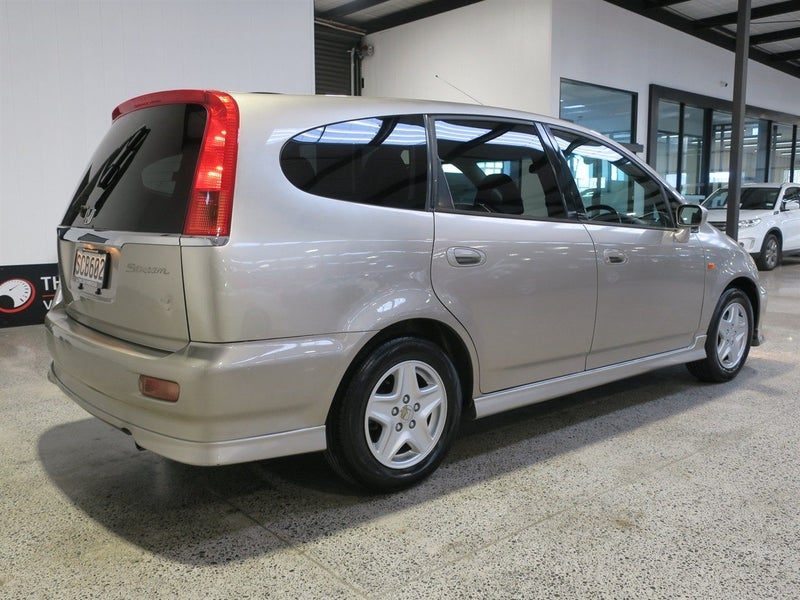 2001 Honda Stream, photo 2