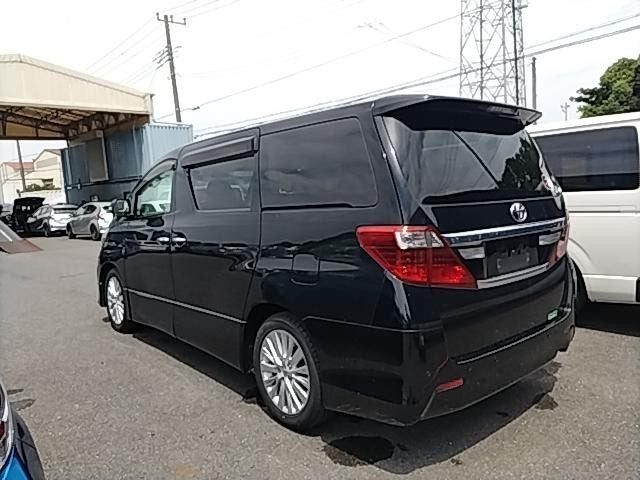 2013 Toyota Alphard, photo 2