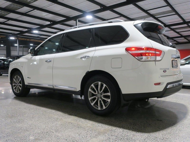 2016 Nissan Pathfinder, photo 3