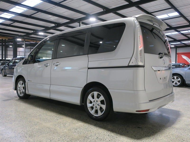 2013 Nissan Serena Highway Star, photo 3