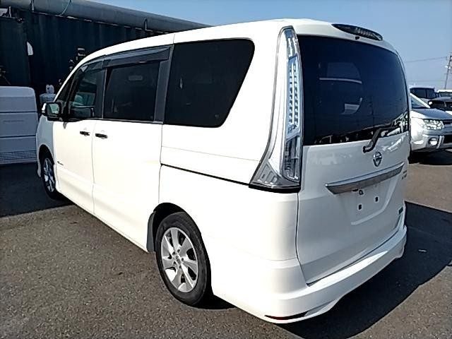 2013 Nissan Serena Highway Star, photo 2