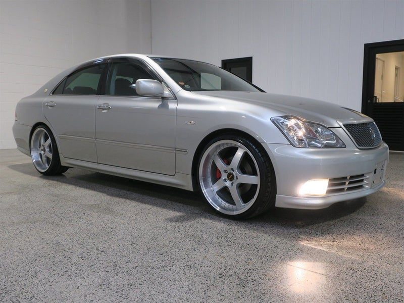 2005 Toyota Crown Athlete