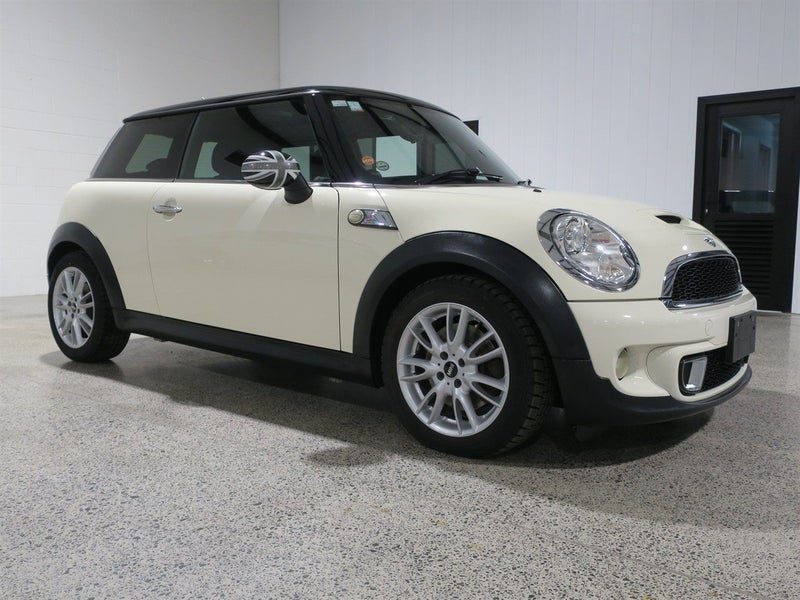 2013 MINI Cooper S