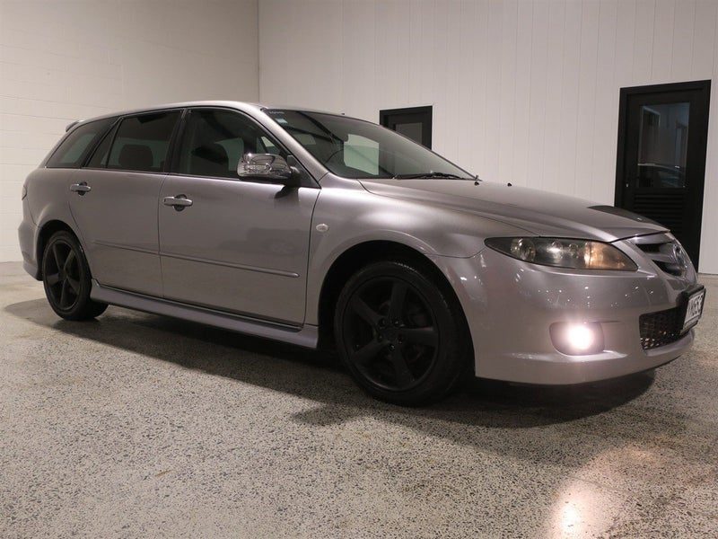 2003 Mazda Atenza