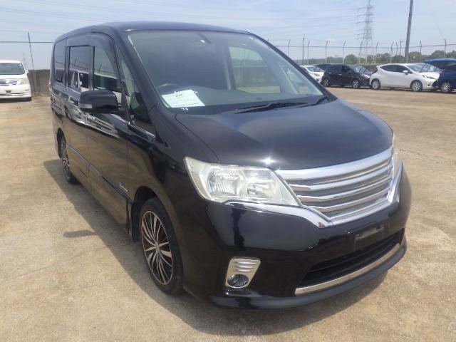 2013 Nissan Serena Highway Star