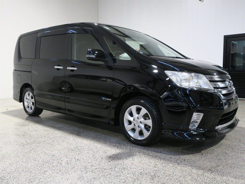 2013 Nissan Serena Hybrid