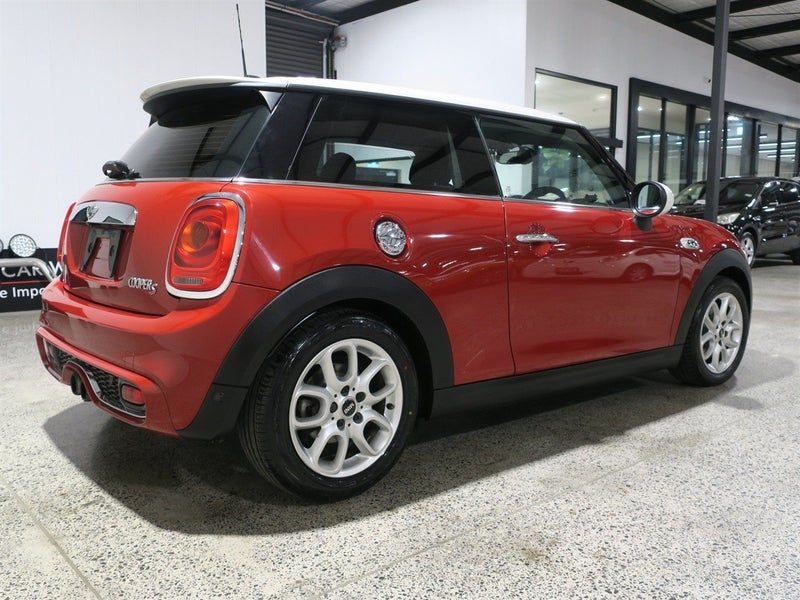 2014 MINI Cooper S, photo 2