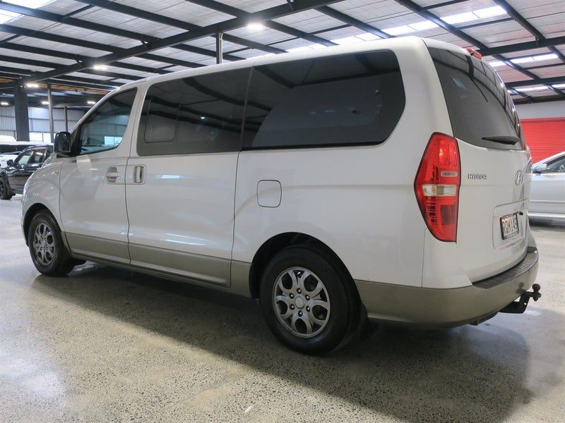 2010 Hyundai H1, photo 3