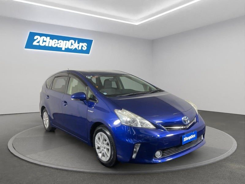 2012 Toyota Prius Alpha S, photo 3