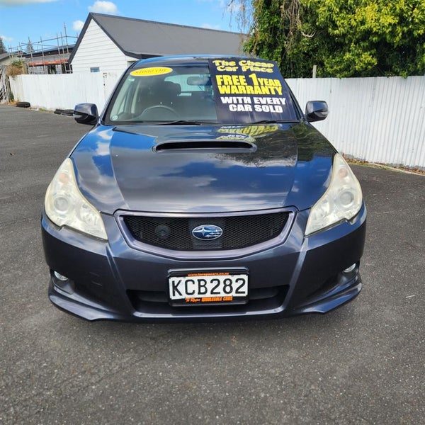 2010 Subaru Legacy, photo 2