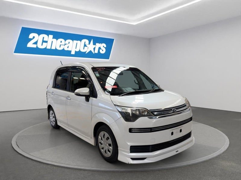 2013 Toyota Spade G, photo 3