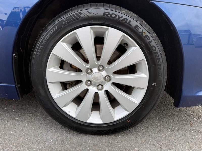 2011 Subaru Legacy, photo 3