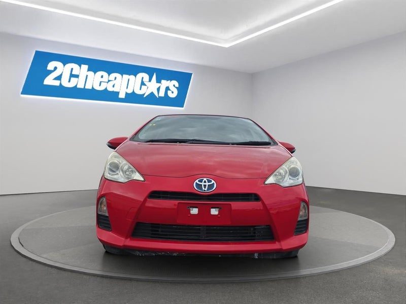 2013 Toyota Aqua S, photo 2