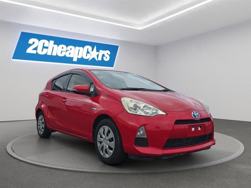2013 Toyota Aqua S, photo 3