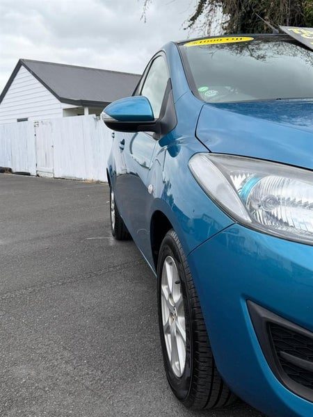 2012 Mazda Demio, photo 3