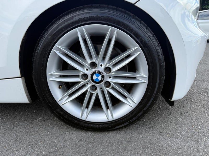 2009 BMW 120i, photo 3