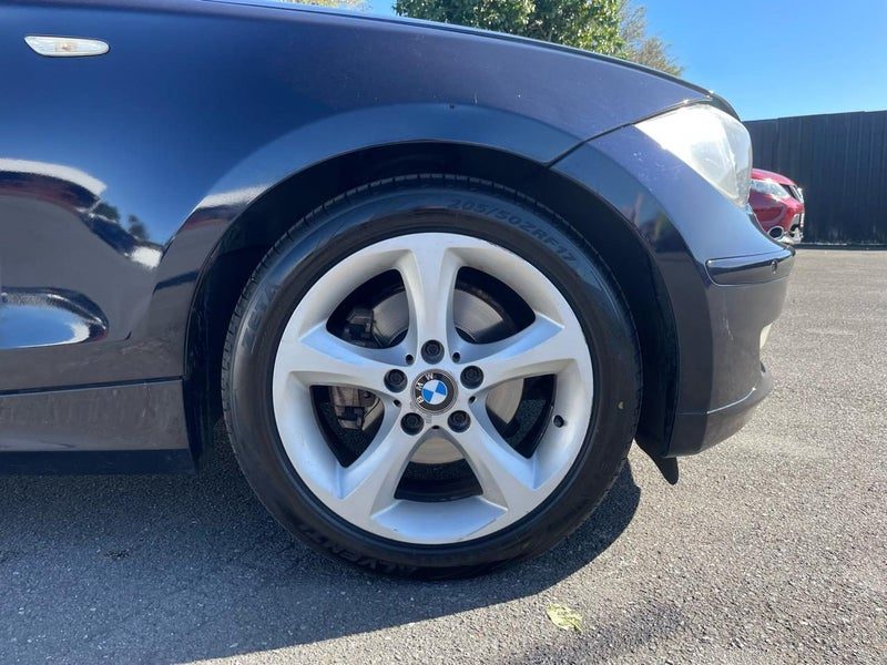 2009 BMW 120i 5 DOOR A E87, photo 2