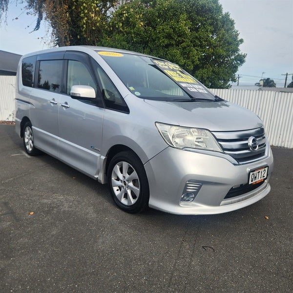 2012 Nissan Serena Hybrid, photo 2