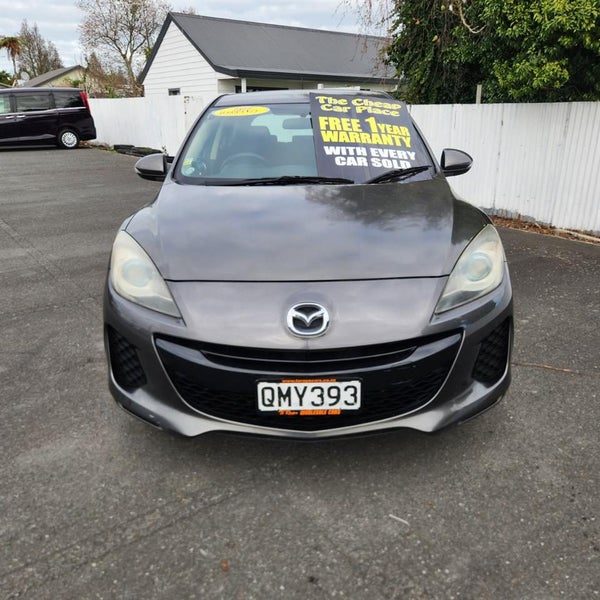 2012 Mazda Axela, photo 2