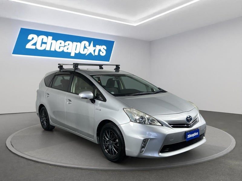 2014 Toyota Prius Alpha S, photo 3