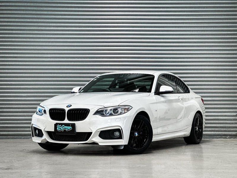 2016 BMW 220i M SPORT
