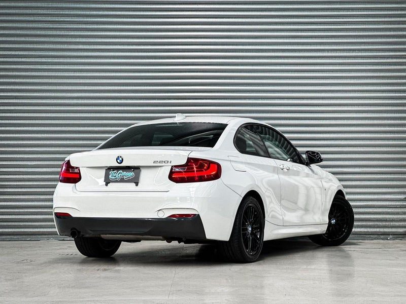 2016 BMW 220i M SPORT, photo 3