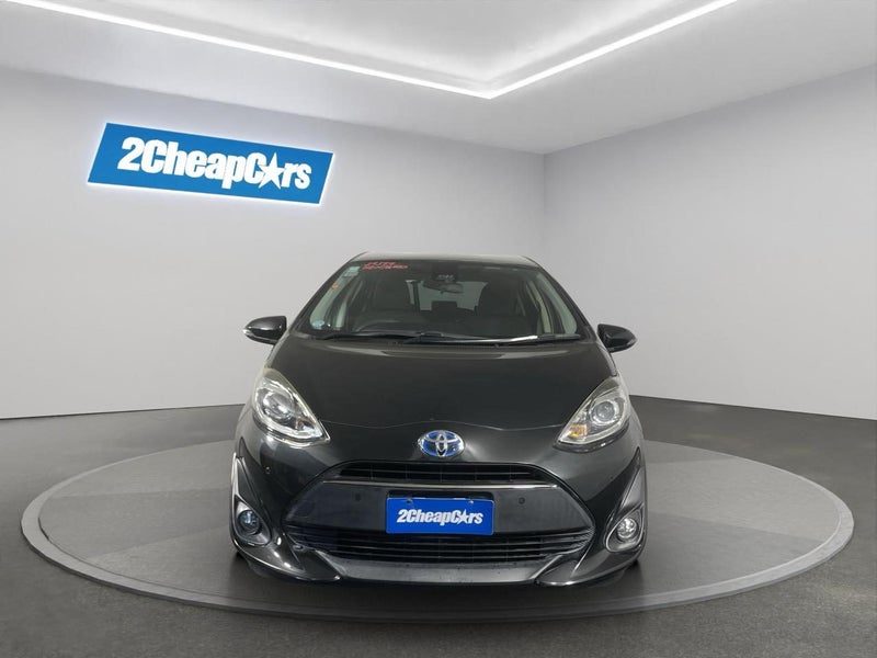 2019 Toyota Aqua New Shape S, photo 2