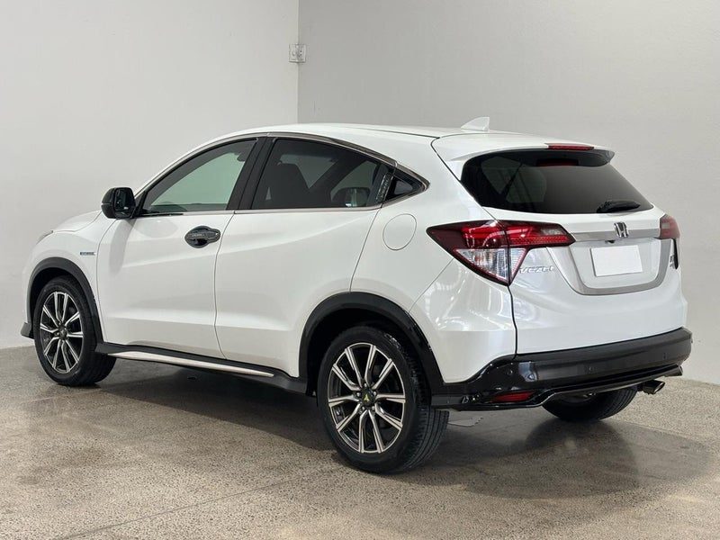 2016 Honda Vezel HYBRID RS HONDA SENSING, photo 2