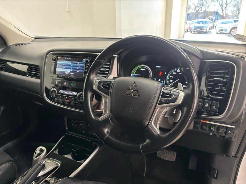 2016 Mitsubishi Outlander 2.0 PHEV G, photo 3